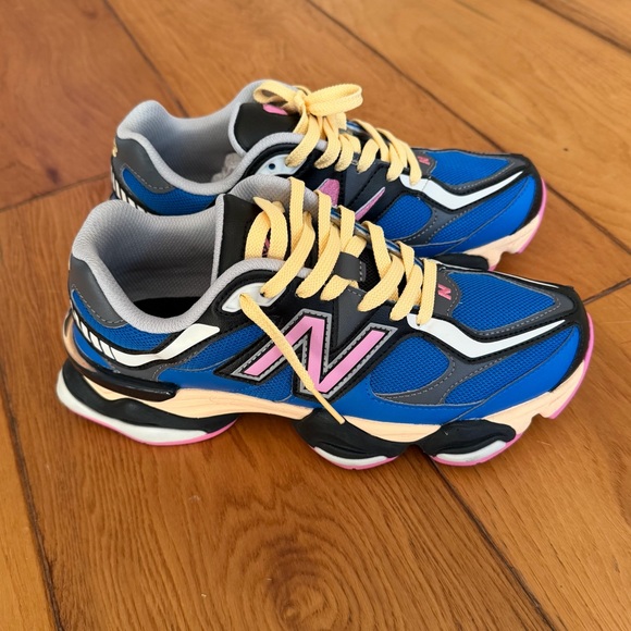 NEW BALANCE 9060 Blue Oasis Blue Pink size 8 - Picture 6 of 14